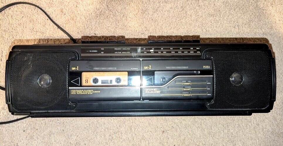 Realistic SCR-38 AM/FM Speed Dubbing Cassette Recorder/Radio Model 14-756 (T)