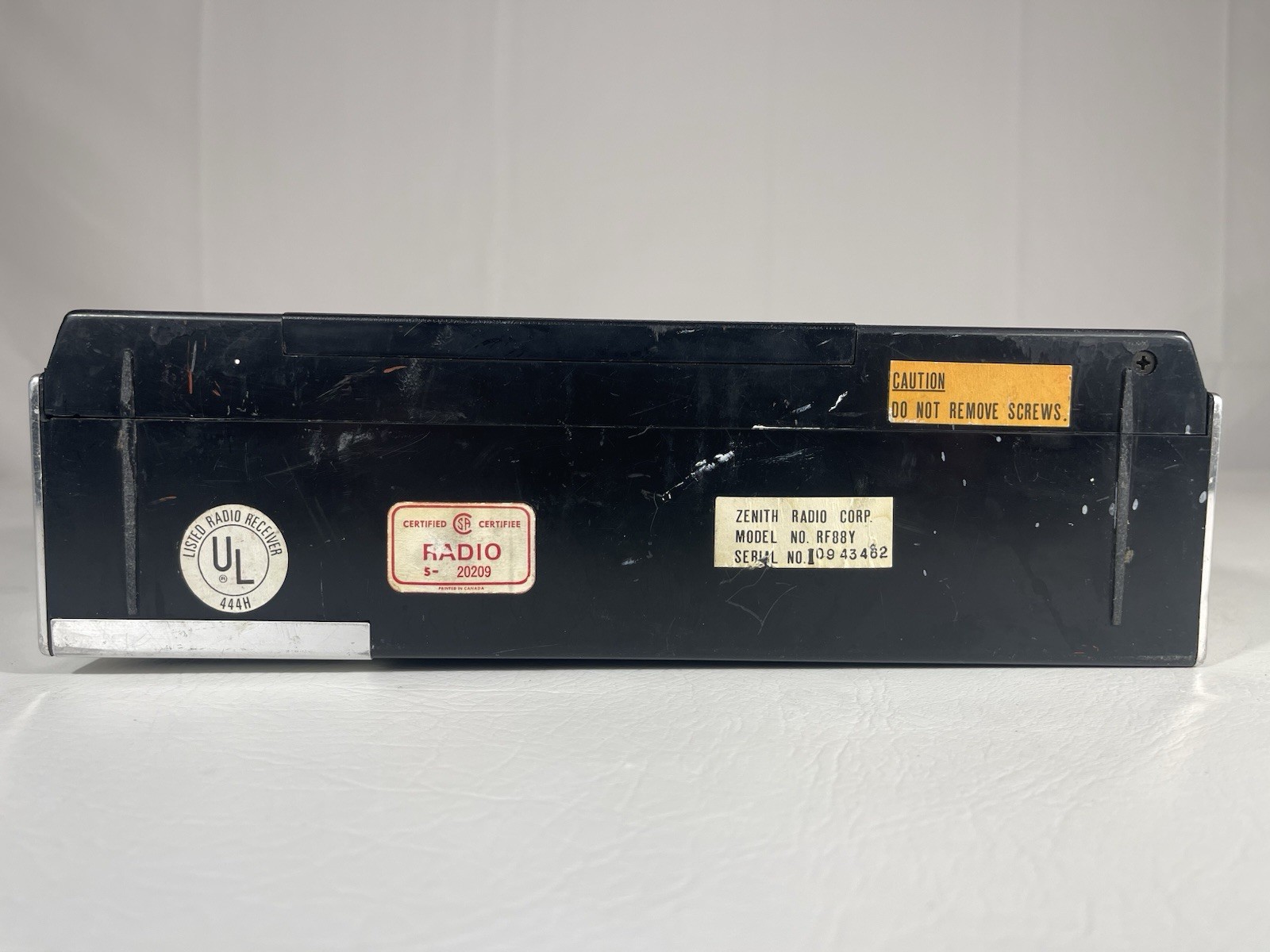 Zenith RF88Y Vintage Five Band AC-Battery Portable Radio Clean, Working *Read*