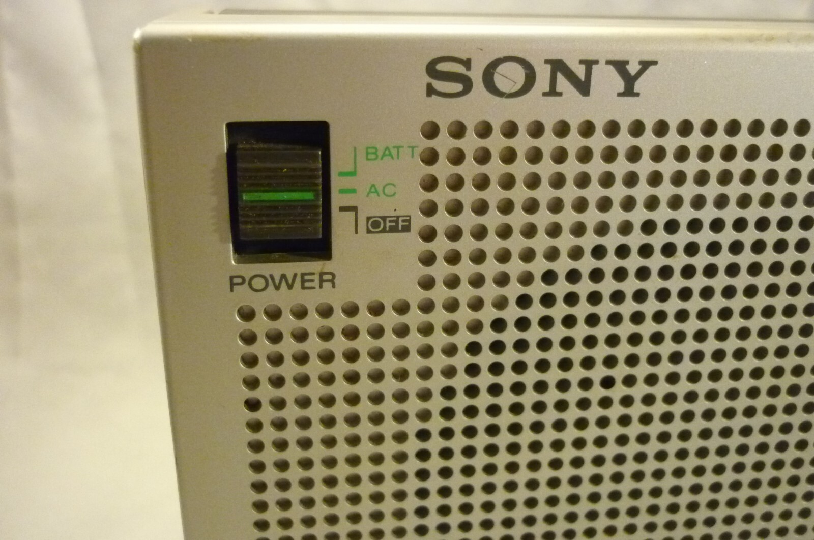 SONY TV-WEATHER /FM/AM 3 BAND RECEIVER ICF-770W MODEL ICF-770W