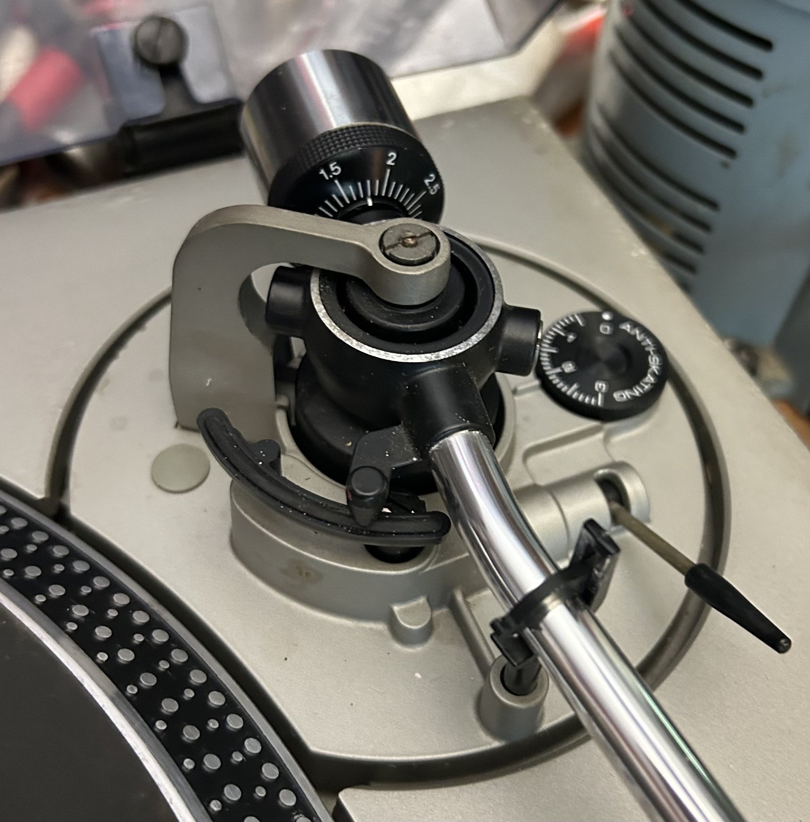 Classic Technics SL-1800 Manual Direct Drive Turntable From Late 1970’s!