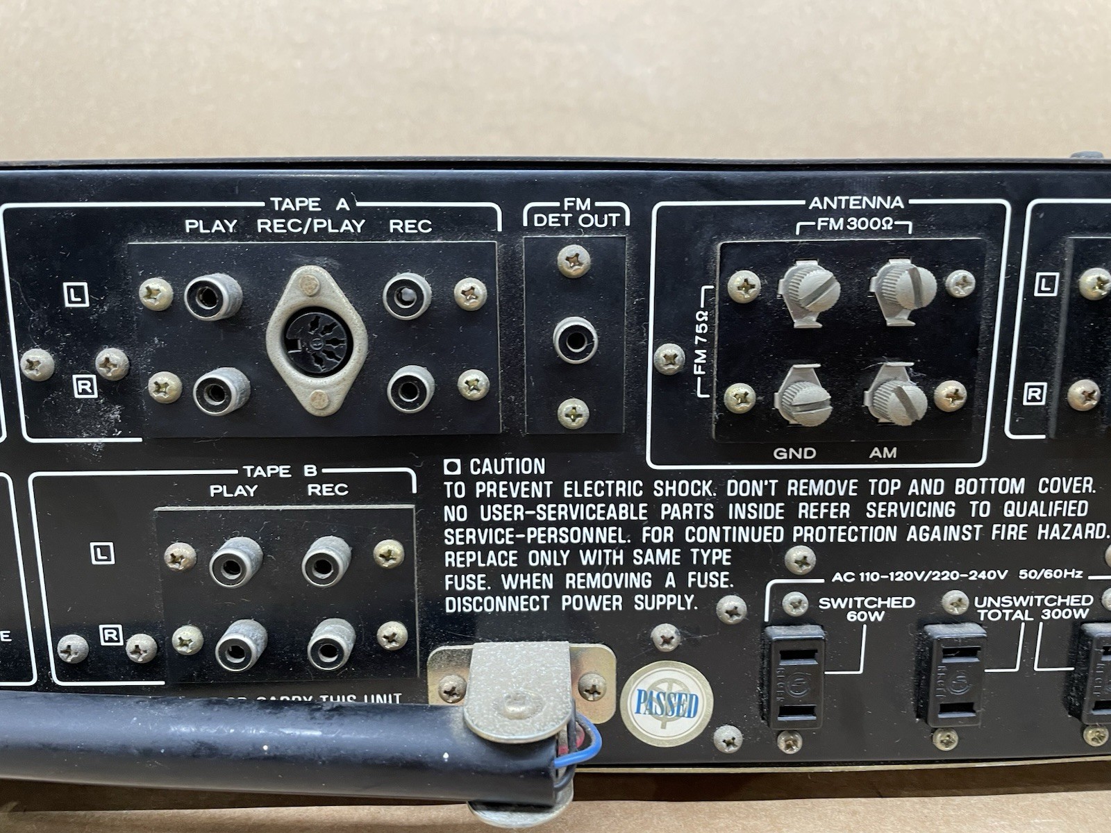 KENWOOD KR-6400 VINTAGE AM/FM STEREO RECEIVER – PARTIALLY TESTED AND WORKING!