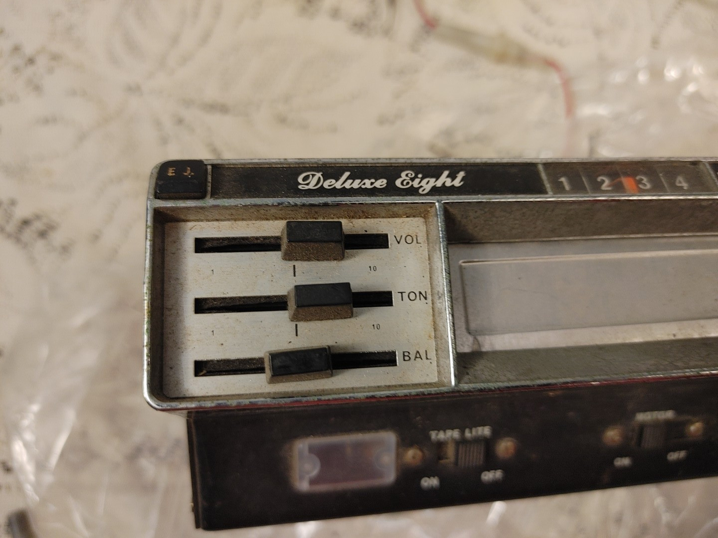 Vintage Deluxe Eight Auto Car Truck 8 Track Player 100017-077 153622 Japan 12V
