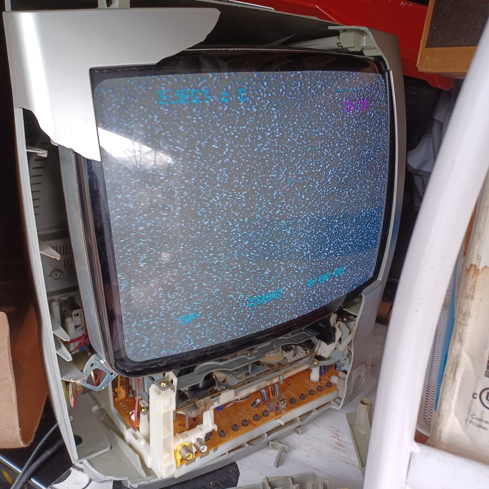 Magnavox 13″ TV VCR Combo Retro Gaming CRT MC132EMG/17