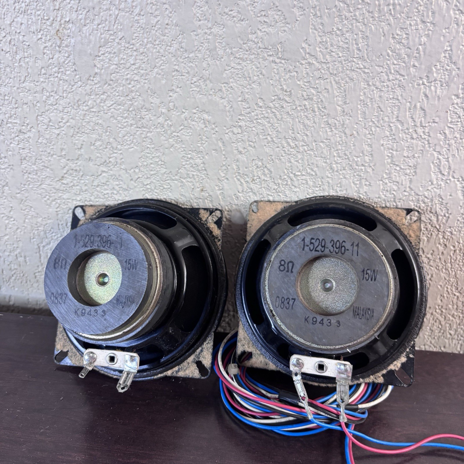 Pair Of Vintage Automotive Interior Speakers Made In Malaysia 1-529 396-11