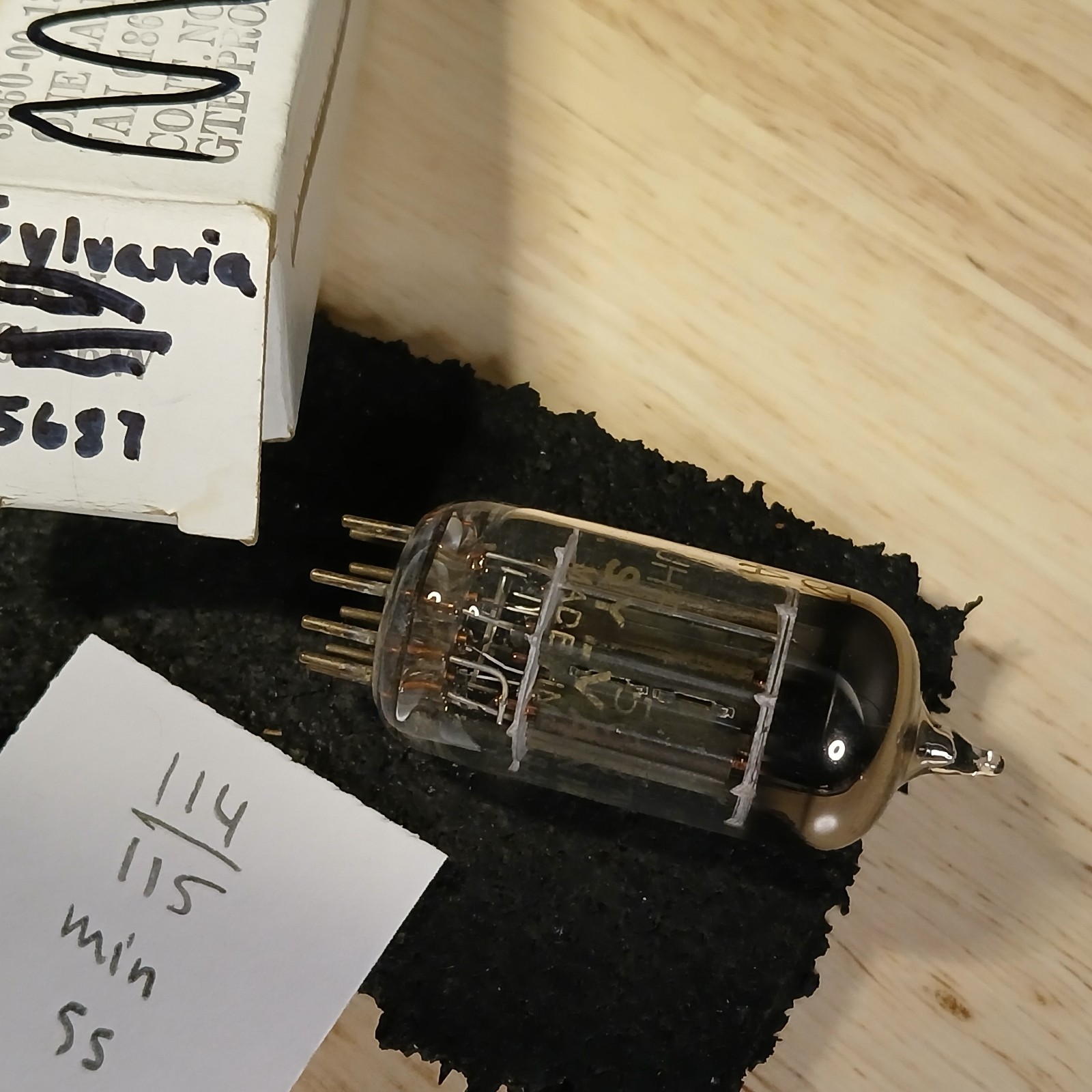 Sylvania JHS-5687 Black Plate Gold Print Vacuum Tube – Tested STRONG 114/115