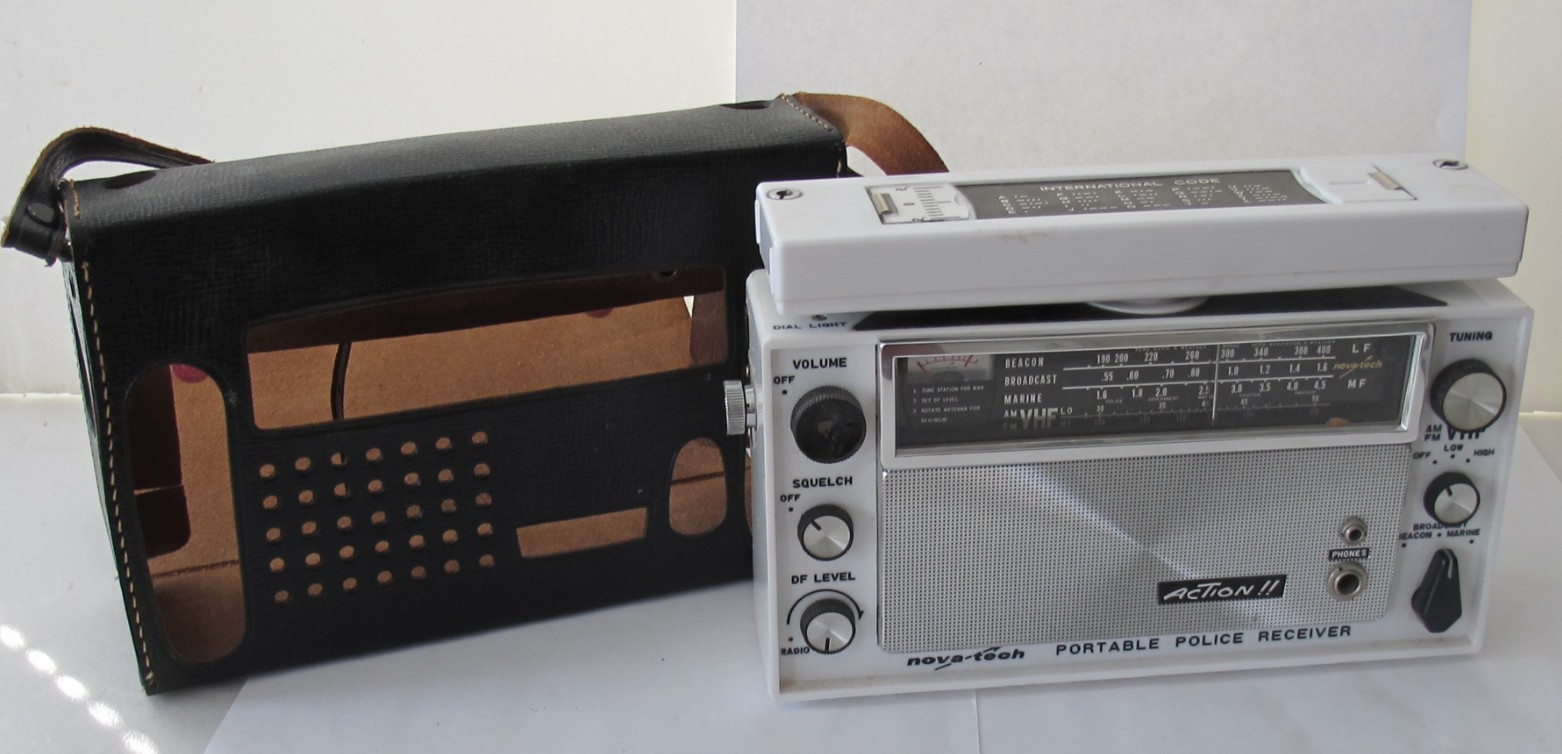Vtg NOVA TECH Action!! PORTABLE Police RADIO Receiver W ANTENNA CASE Untested