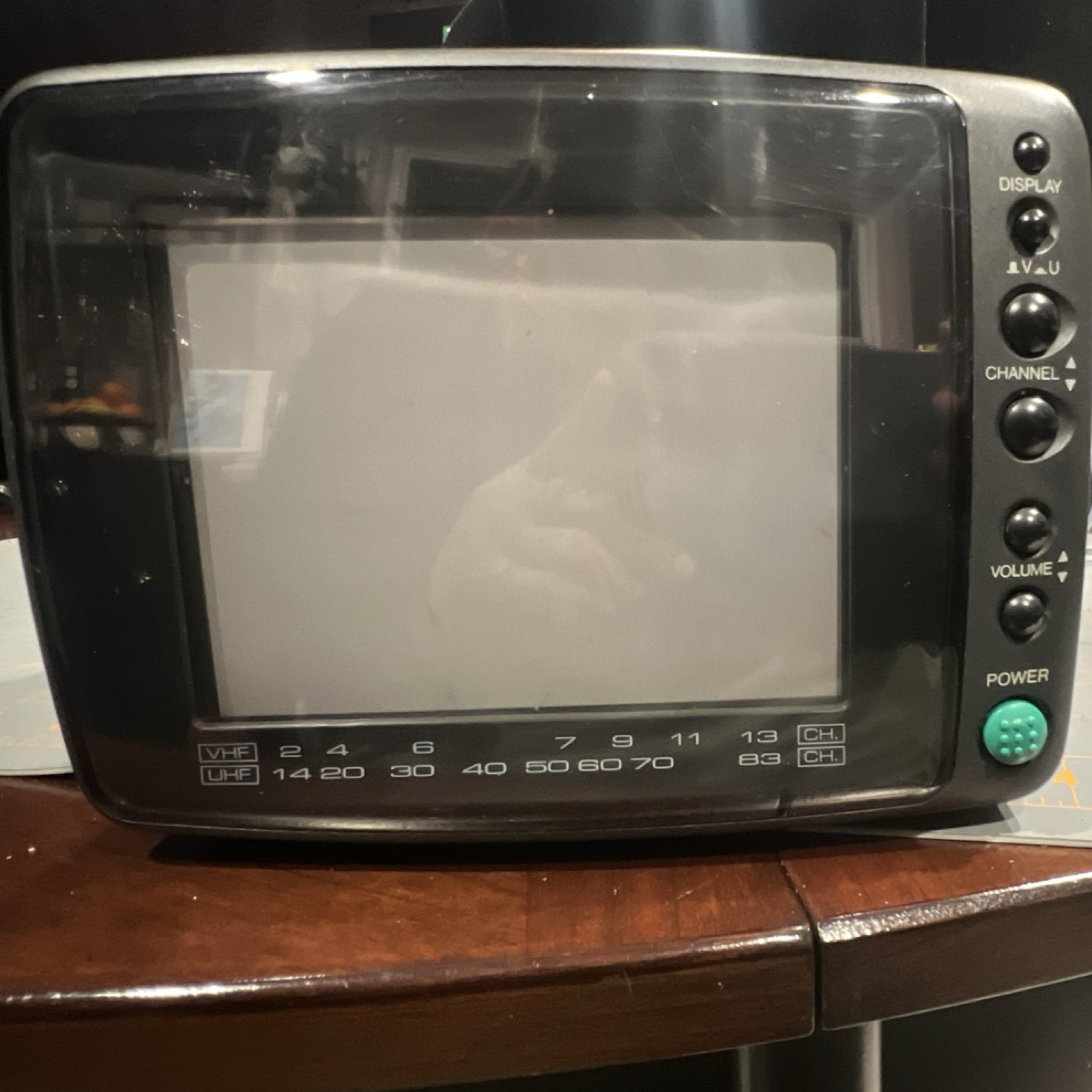 Magnavox 5 Inch Color TV Monitor RD0510 C103 Vintage AC/DC Auto Search Tuning