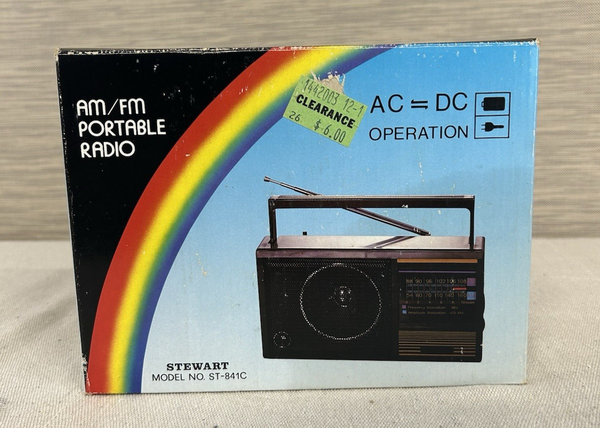 Stewart Vintage AM/FM Portable Radio Model ST 841C – AC/DC – New In Box
