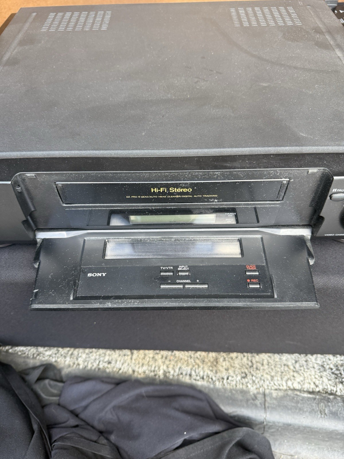 Sony SLV-N55 Hi-Fi Stereo 4-Head VCR VHS Player with Remote Cable