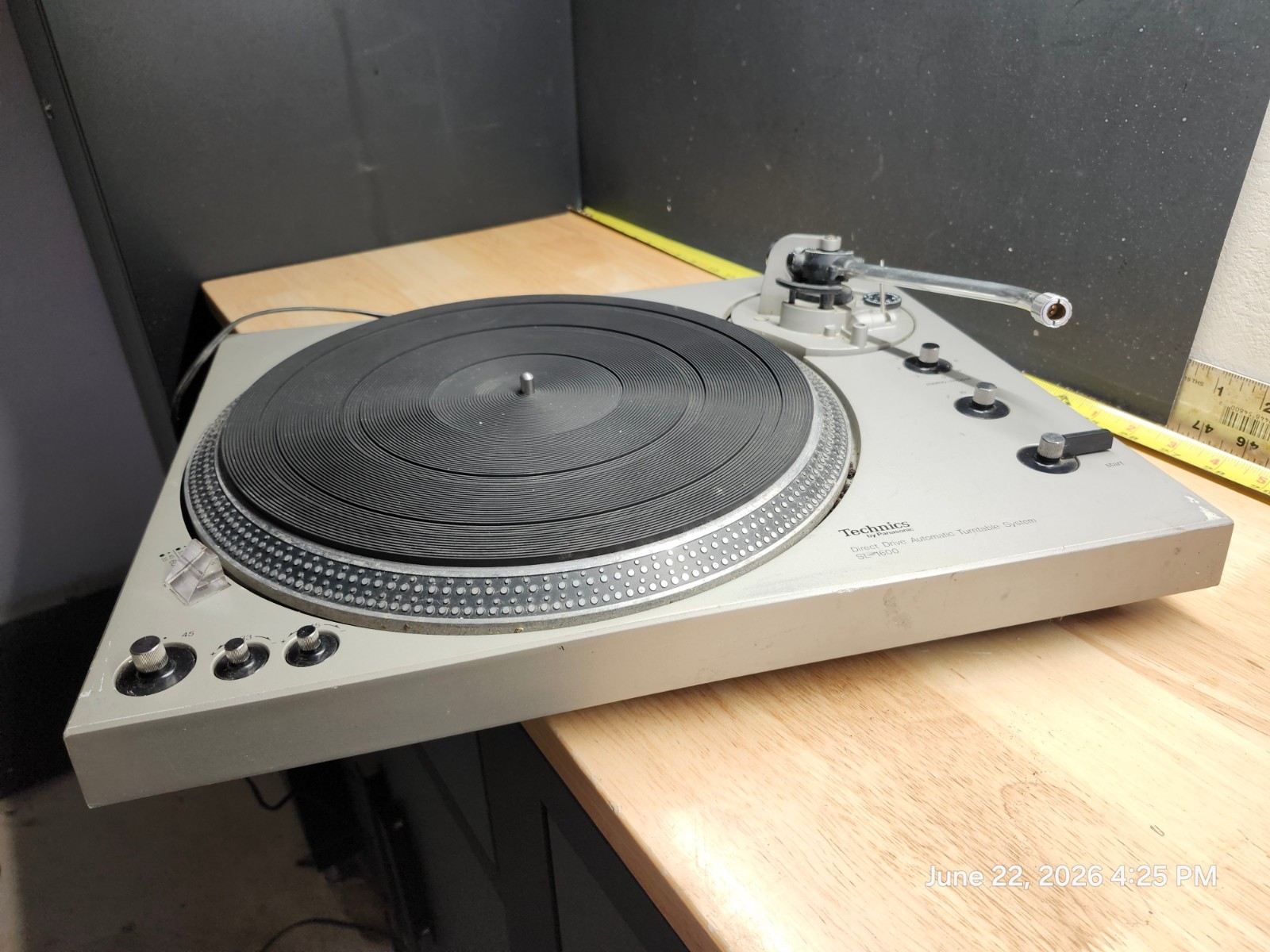 Technics SL-1600 DIRECT DRIVE AUTOMATIC PLAYER SYSTEM/AC100V, 50Hz/60Hz Vintage