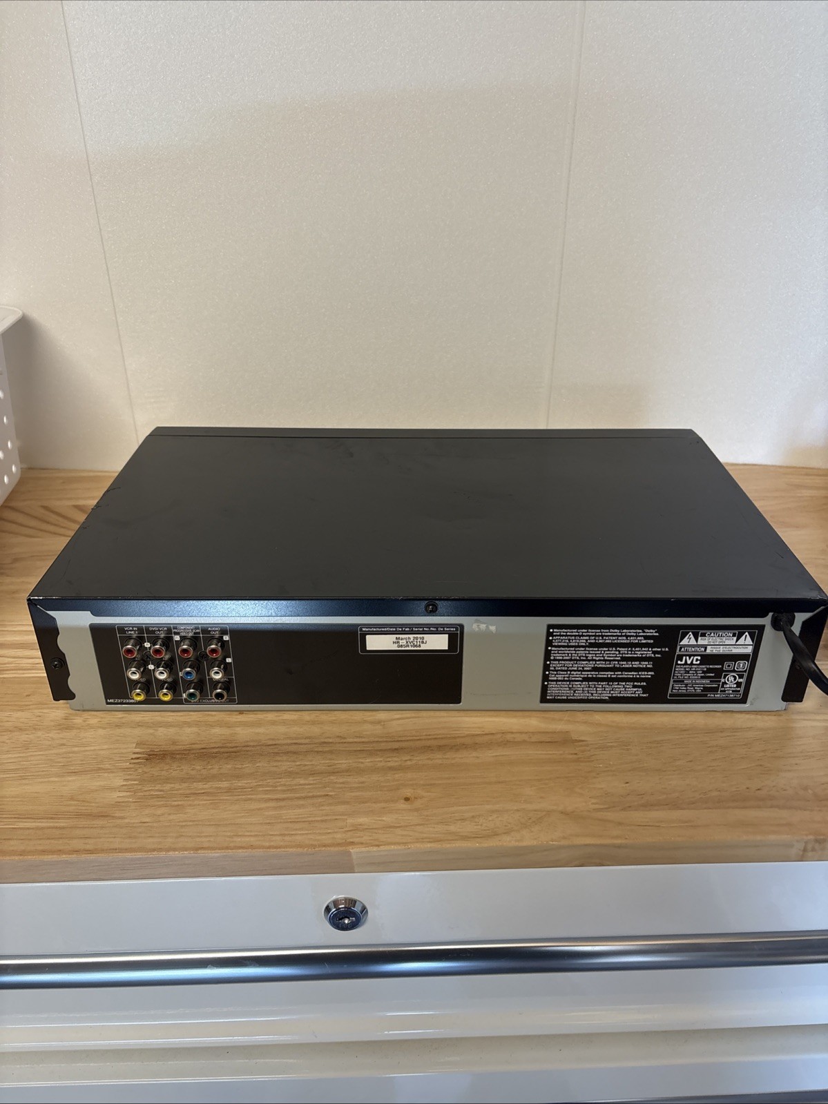 VCR/DVD COMBO JVC HR‑XVC14BU Player 4 Hi-Fi Stereo VCR No Remote Fully Serviced