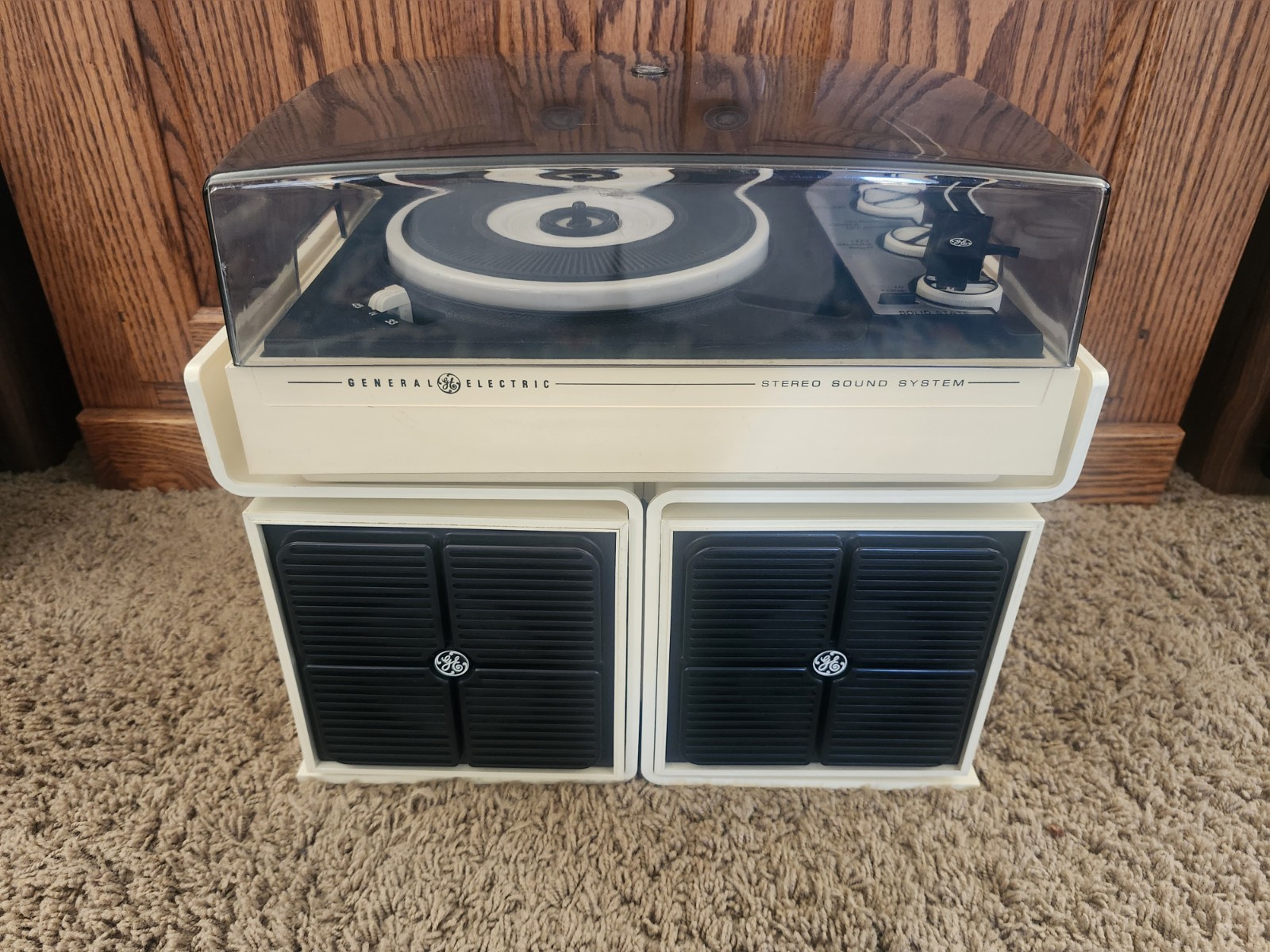 Vintage RARE GE General Electric Concert Hall Stereo Record Player P332C TESTED