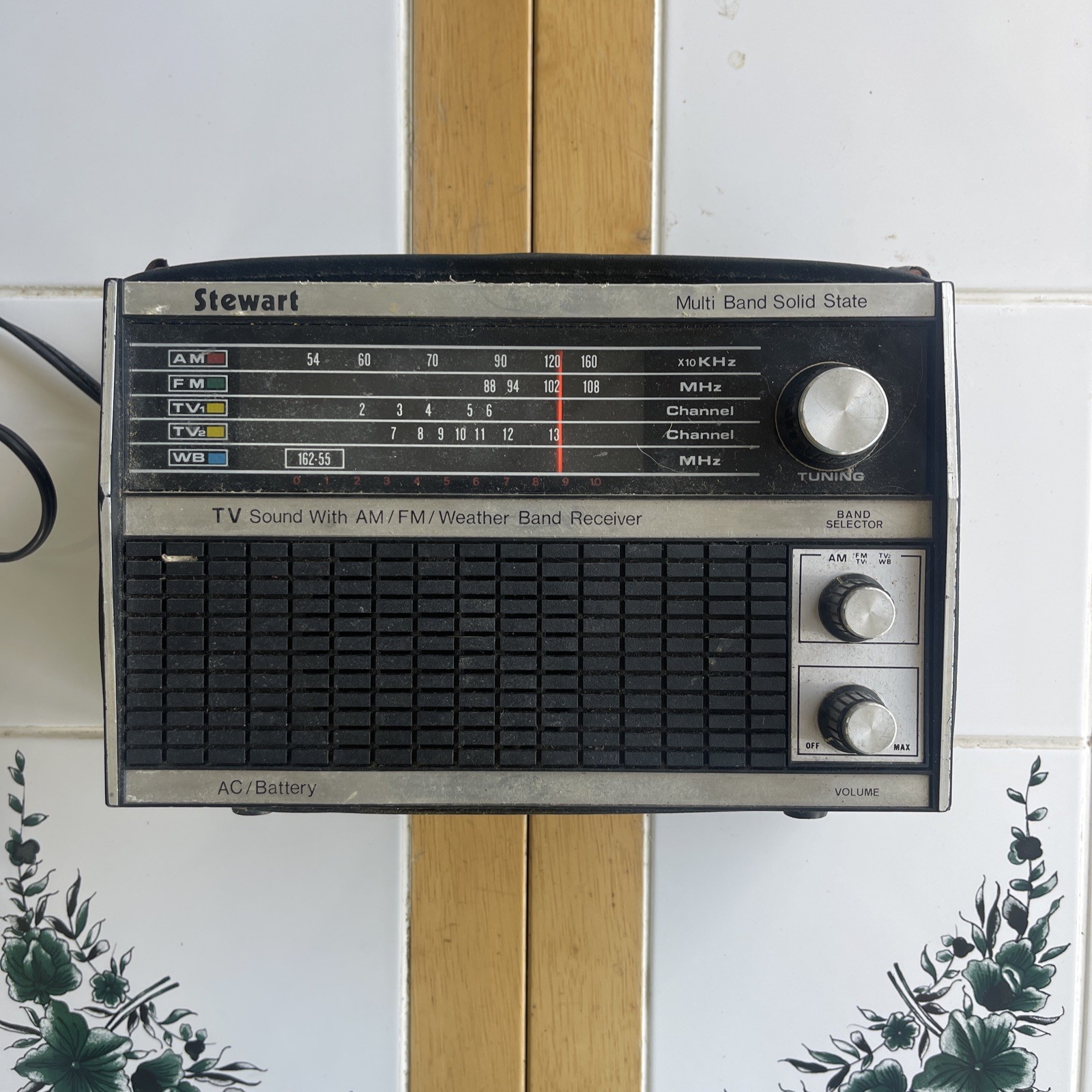 Rare Vintage Stewart AM/FM/Weather Band Receiver Model: ST-475 With Handle