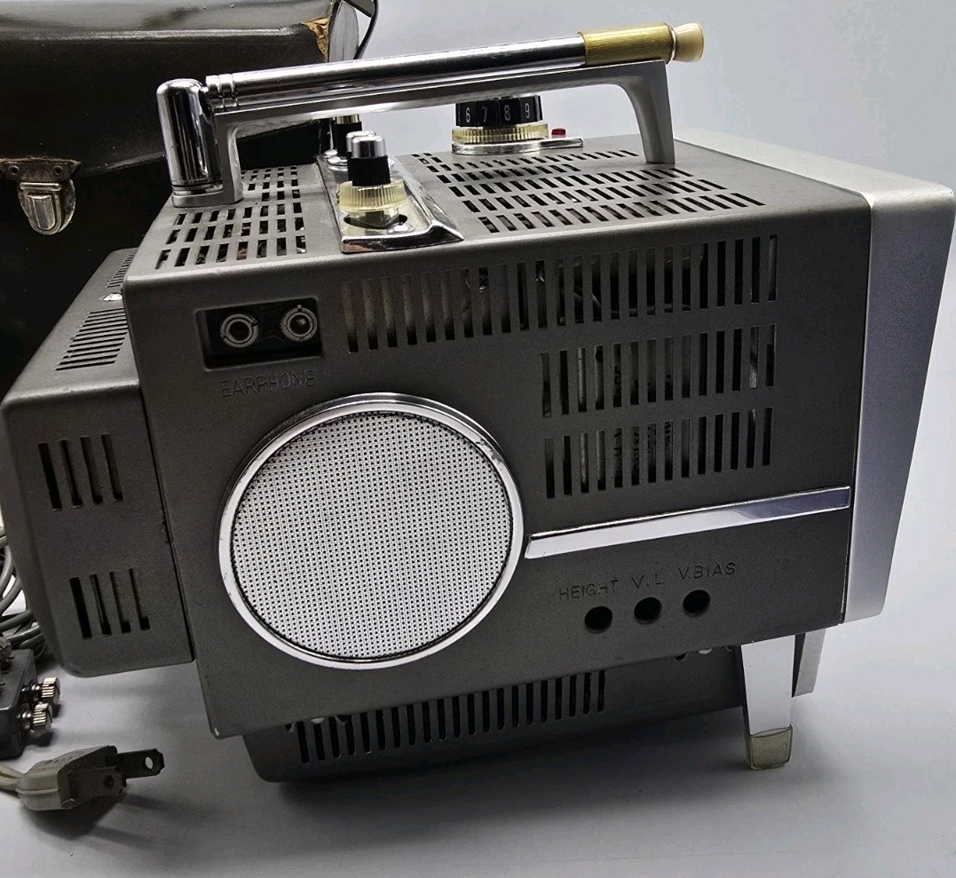 Vintage Singer Model TV-6U Mini Portable Television with Case & Some Accessories