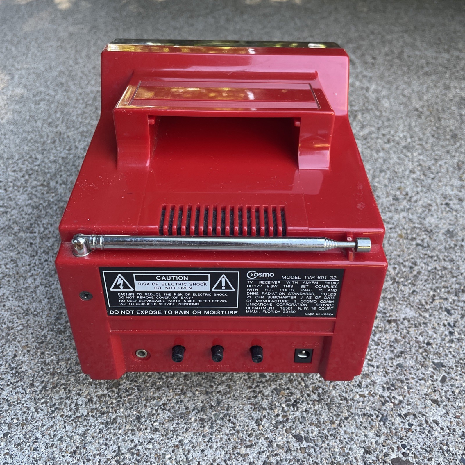 Vintage 1980s Cosmo 4.5″ Portable B&W TV AM/FM Radio Antenna Works See Video