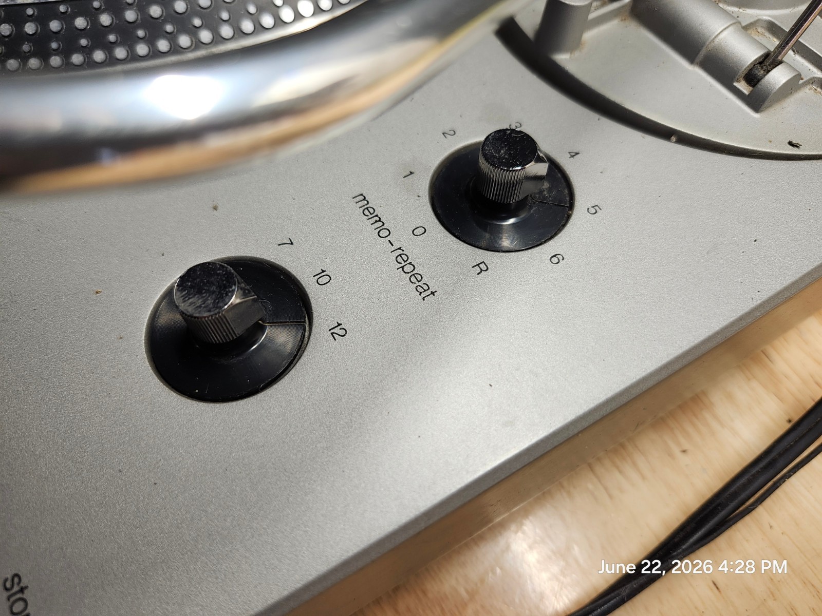 Technics SL-1600 DIRECT DRIVE AUTOMATIC PLAYER SYSTEM/AC100V, 50Hz/60Hz Vintage