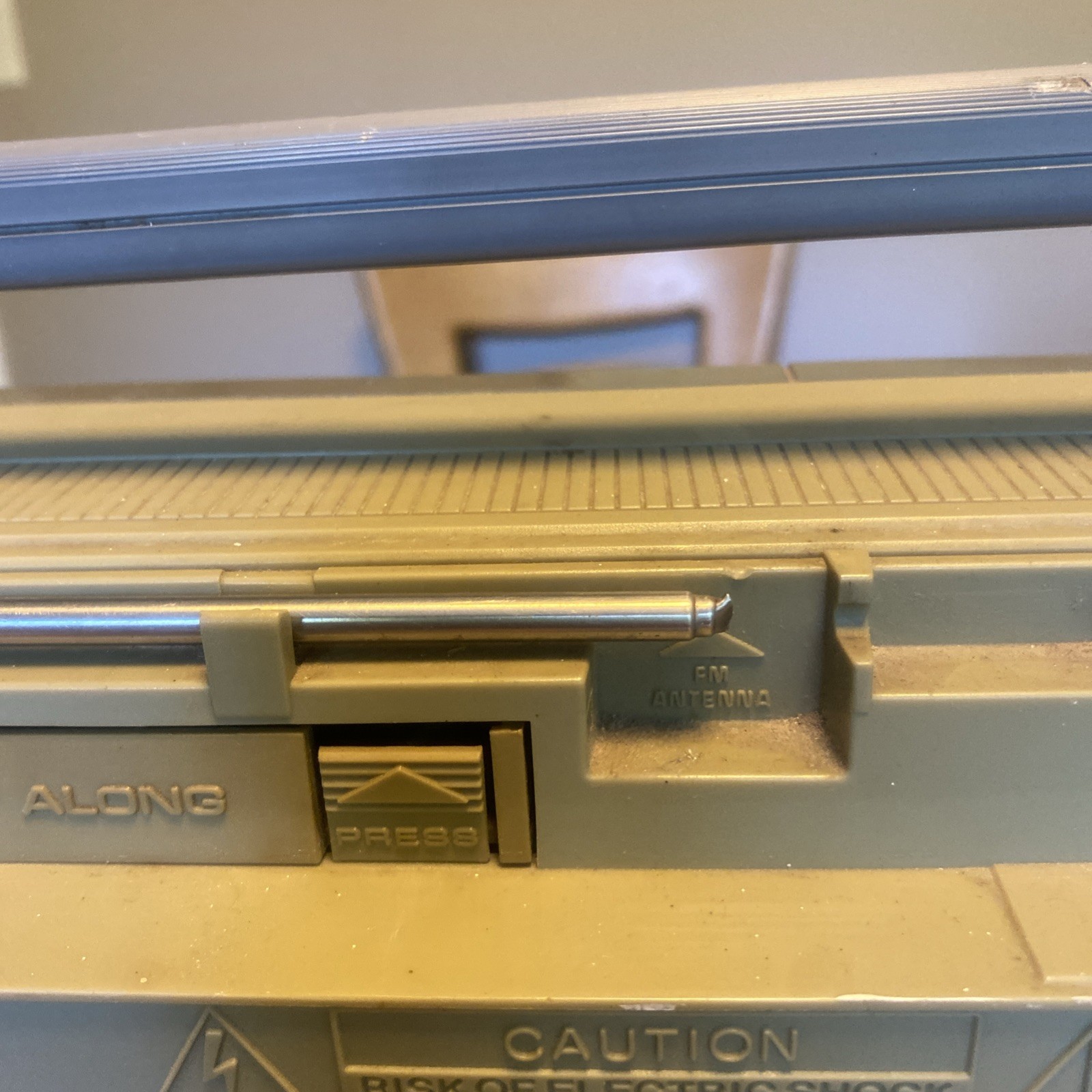 Vtg General Electric GE Boombox AM/FM RADIO 3-5257A Working/Non-working Cassette