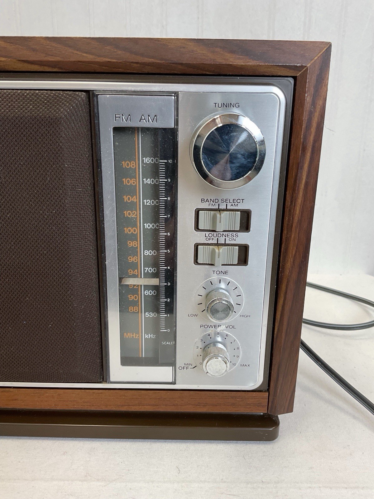 Vintage Sony Model No. ICF-9740W AM/FM Radio | Tested and Works