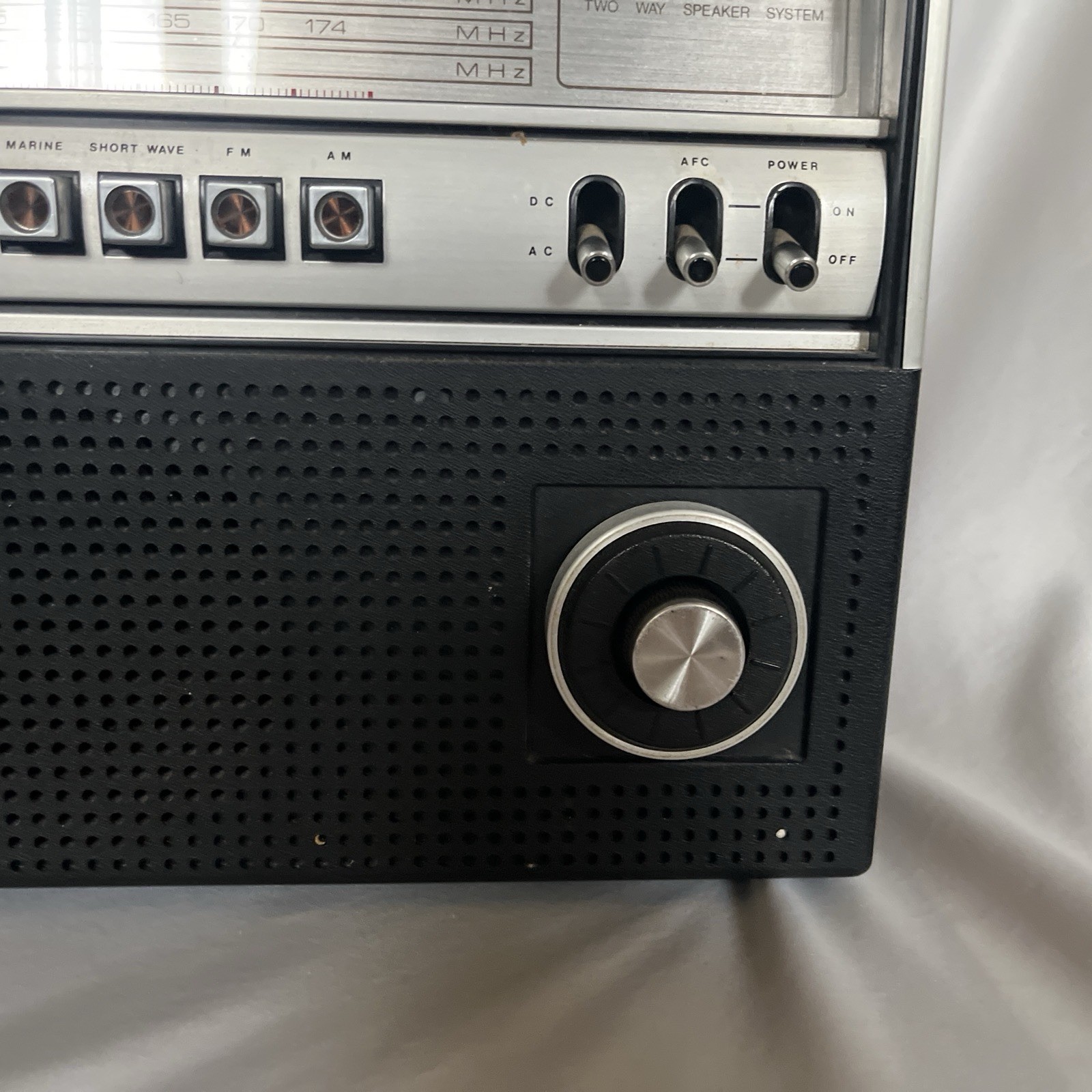 *Read*Vtg 1970s Soundesign Mod# 2673 Deluxe 7 Band 2 Way Speaker Portable Radio