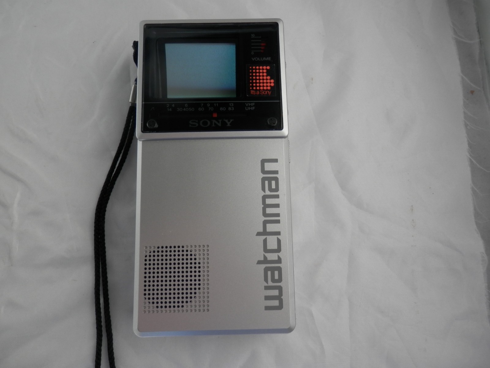 Sony Watchman FD-20A Black & White TV w/ Case