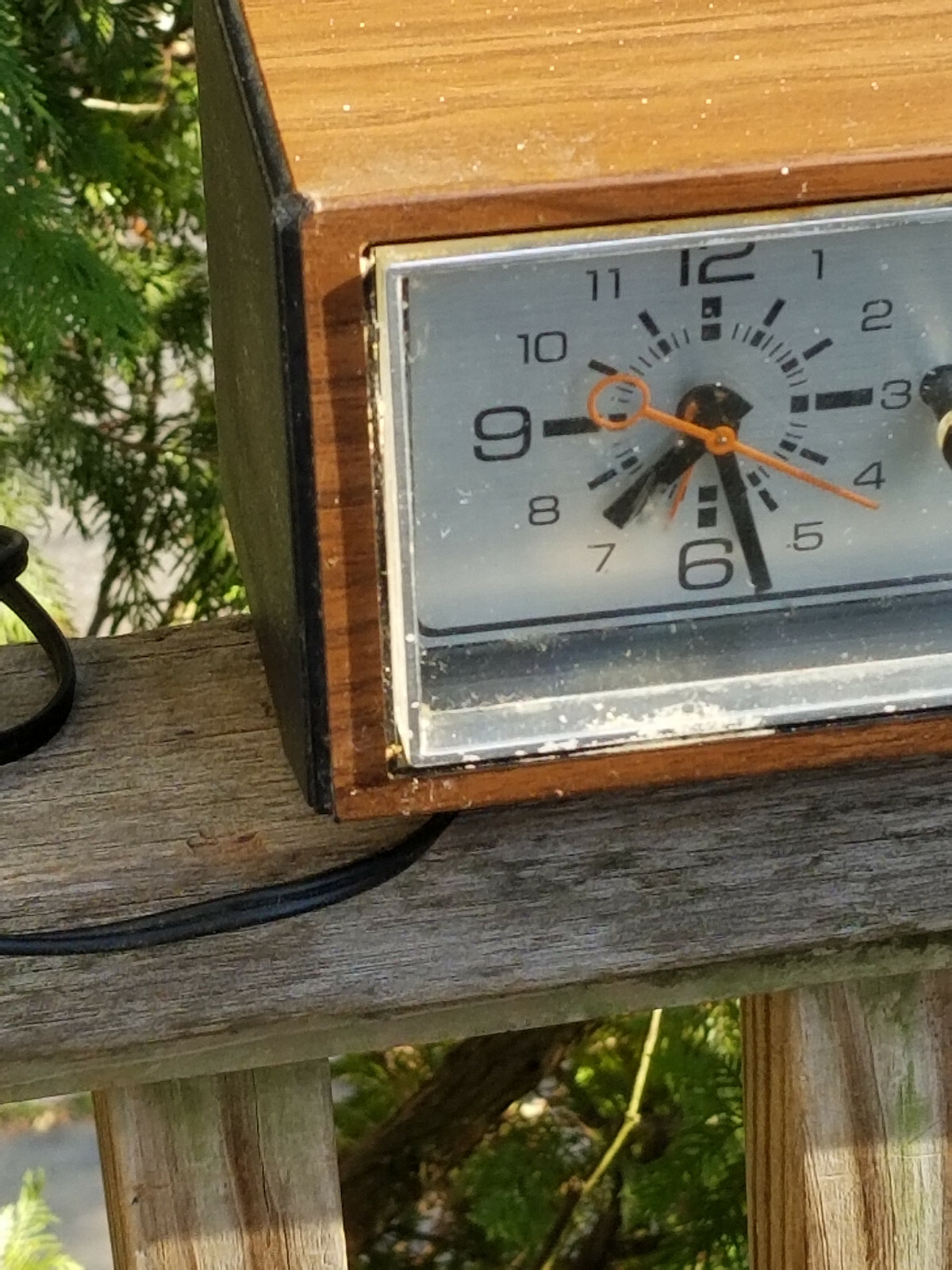 VINTAGE GENERAL ELECTRIC AM FM CLOCK DESK RADIO 7-4550C