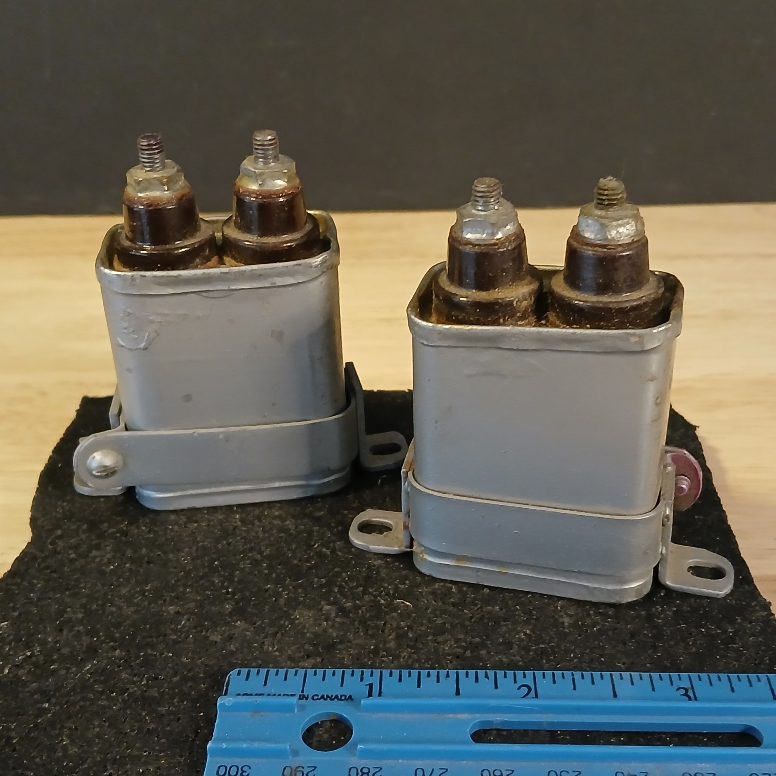 Pair Cornell-Dubilier TJU 10010-3 305-1030 NDQ 1.0 MFD 1000 VDC Capacitors NOS