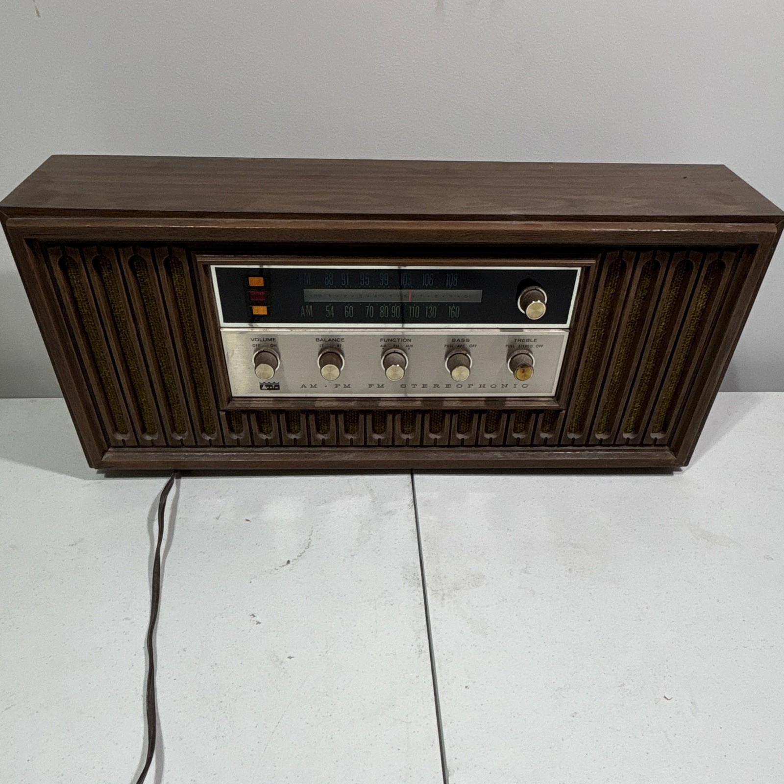 Vintage Arvin 38R88 AM/FM Stereo Transistor Wood Table Radio Tested Works USA MC