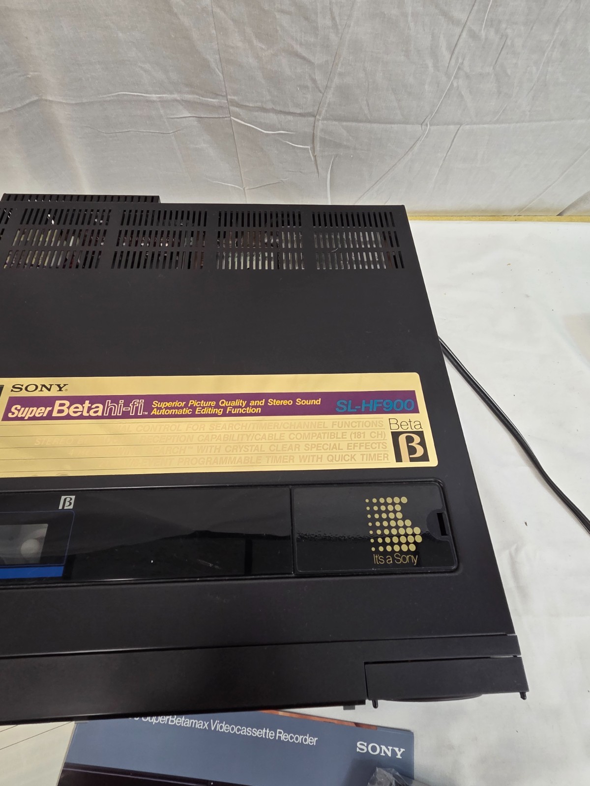 VTG SONY Betamax SL-HF900 VCR Tested With Manual & Remote **30 Days Guarantee**
