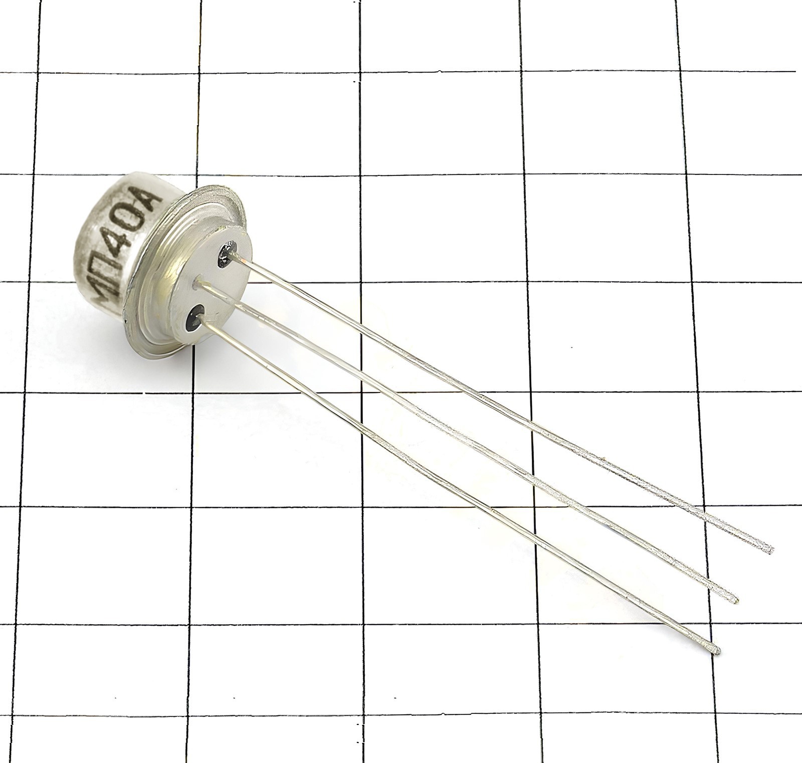 100pcs Germanium Transistor PNP MP40A (OC71 OC75 OC76) Fuzz Face USSR Boxed