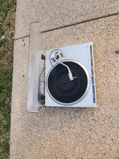 Pioneer PL-400 Turntable Quartz-PLL Full-Automatic – Sell For Part Repair Only