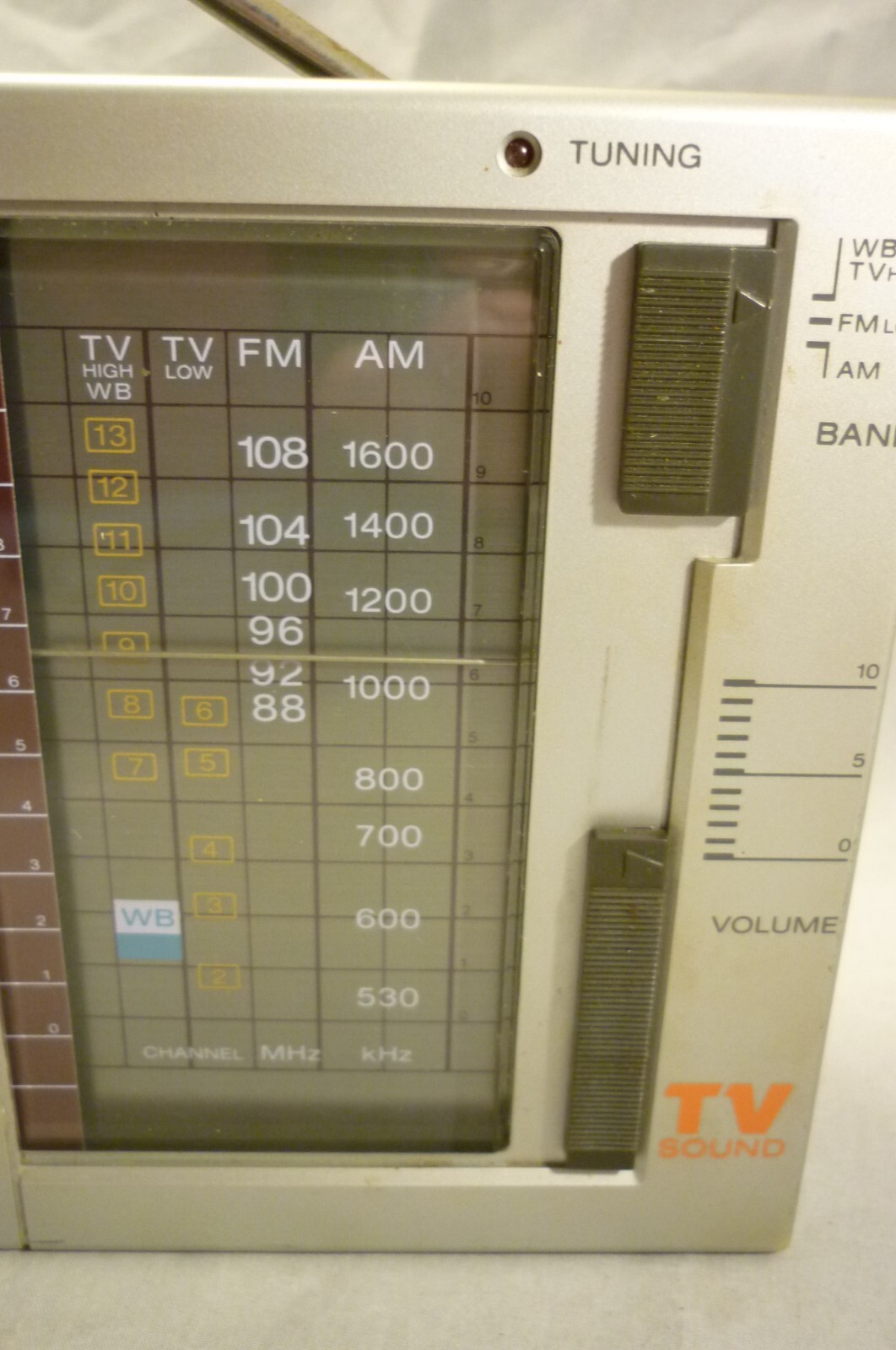 SONY TV-WEATHER /FM/AM 3 BAND RECEIVER ICF-770W MODEL ICF-770W