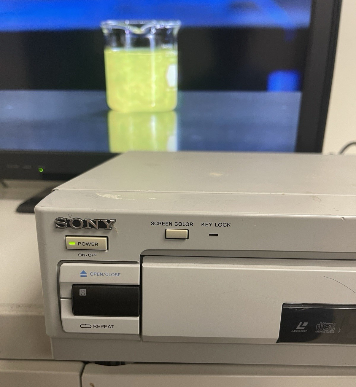 Sony MDP-1700AR Video Player LD Laserdisc/CD/CDV – NO REMOTE