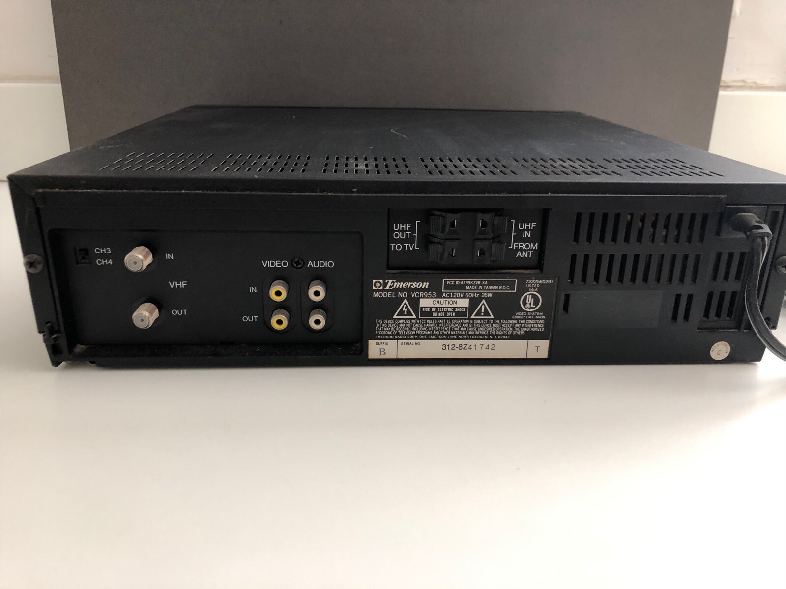 Emerson VCR953 4-Head Video Cassette Recorder VHS Player No Remote