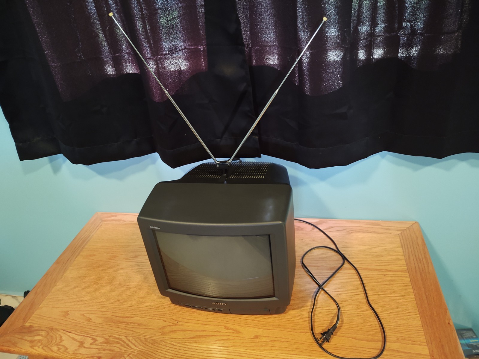 Sony Trinitron CRT TV KV-13M10 13″ Retro Gaming VCR TESTED