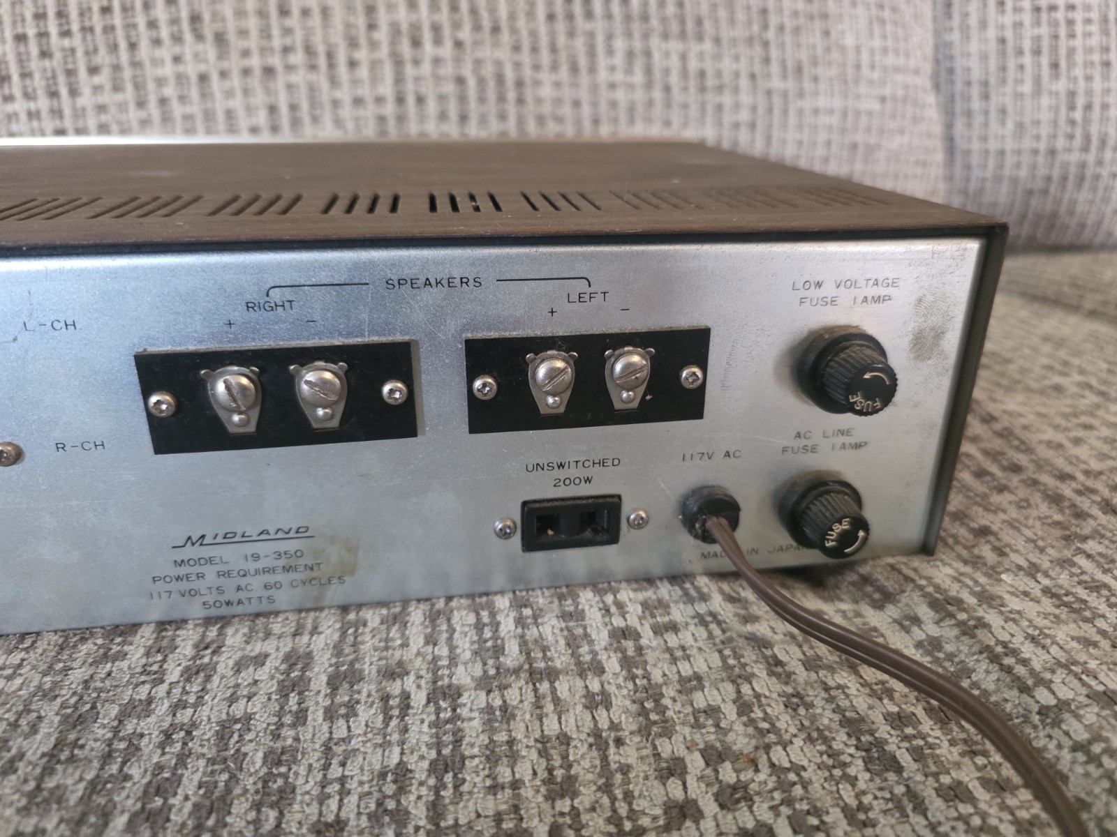 Vintage Midland 19-350 Solid State Stereo Amplifier Powers Up Parts Repair Work?