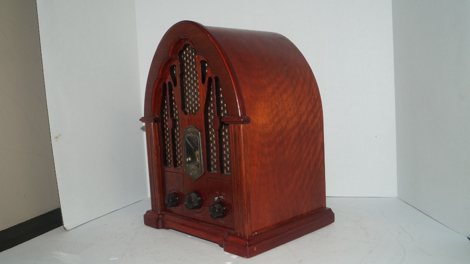 Vintage GE General Electric AM FM Wood Table Radio Model No. 7-4100JA -VERY NICE