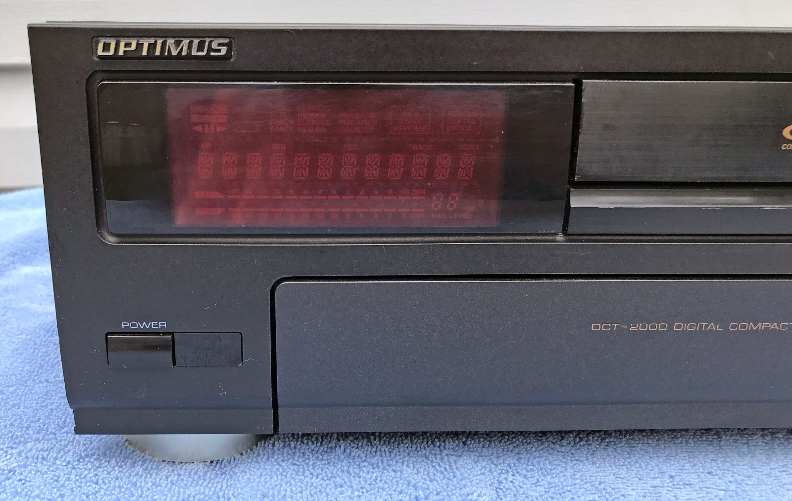 OPTIMUS DCT 2000 DCC DIGITAL COMPACT CASSETTE RECORDER/PLAYER W/EXTRAS