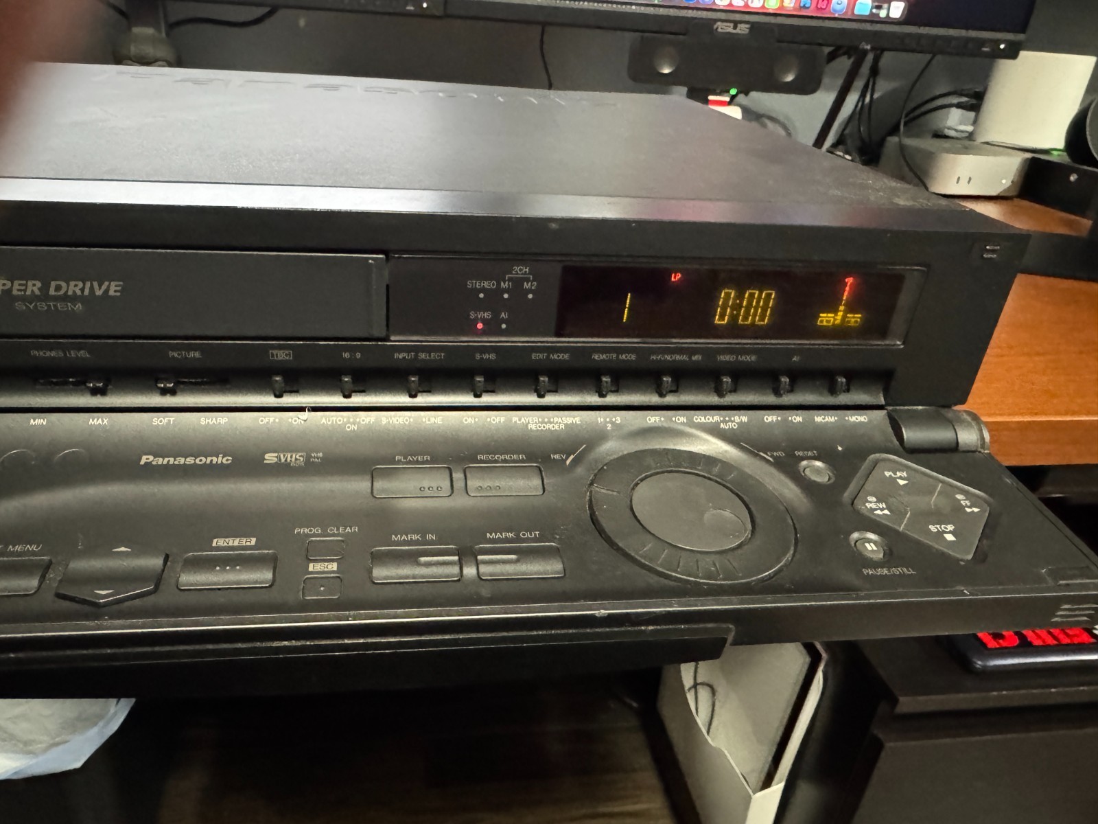 PANASONIC NV-HS1000 S-VHS PAL/SECAM VCR SuperVHS TBC VCR