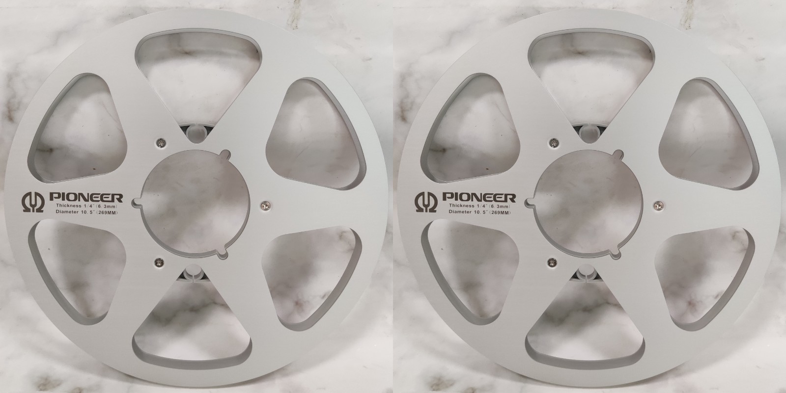 One Pair 10.5” Blue Pioneer Tape reel High Quality Aluminum Take Up Reel