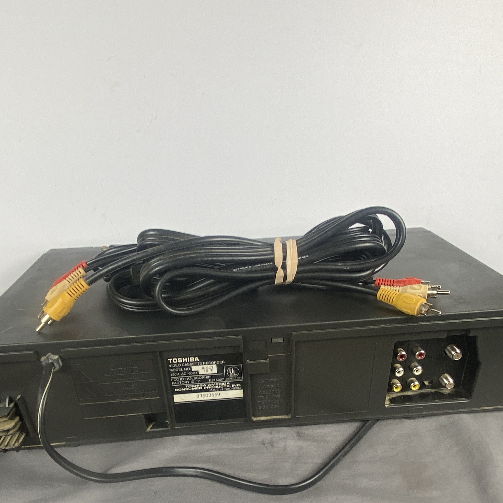 Toshiba W-637 VCR VHS Player 4 Head HiFi Video Recorder Works Great