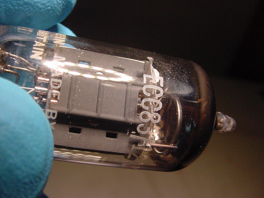 MULLARD BLACKBURN 12AX7 ECC83 TUBE PAIR (I61-series circa 1962 tested strong)