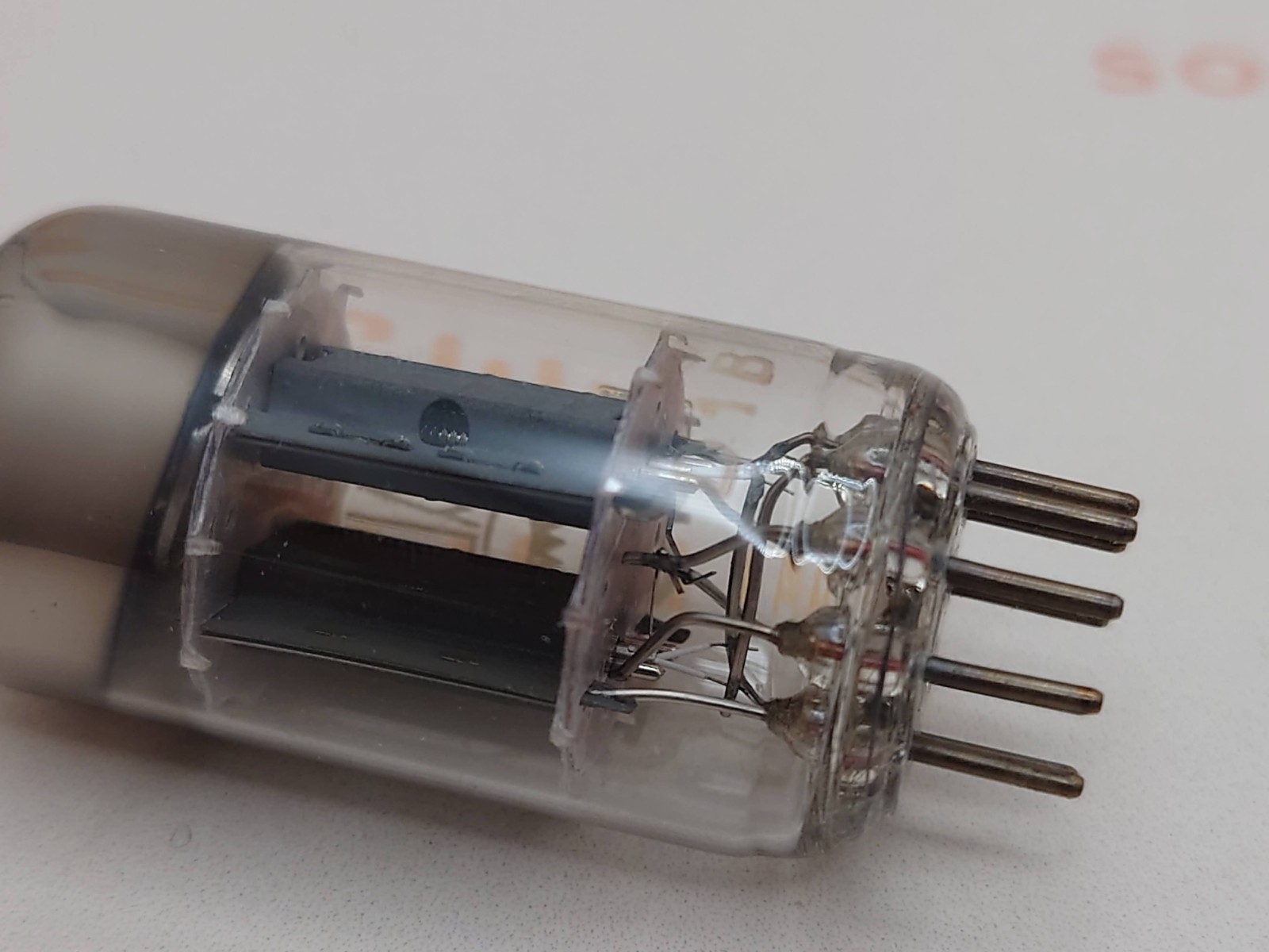 Valvo ECC82 Short Plates 30-deg Angled O-getter Matched Pair (A)-Hamburg ’61 Gf0
