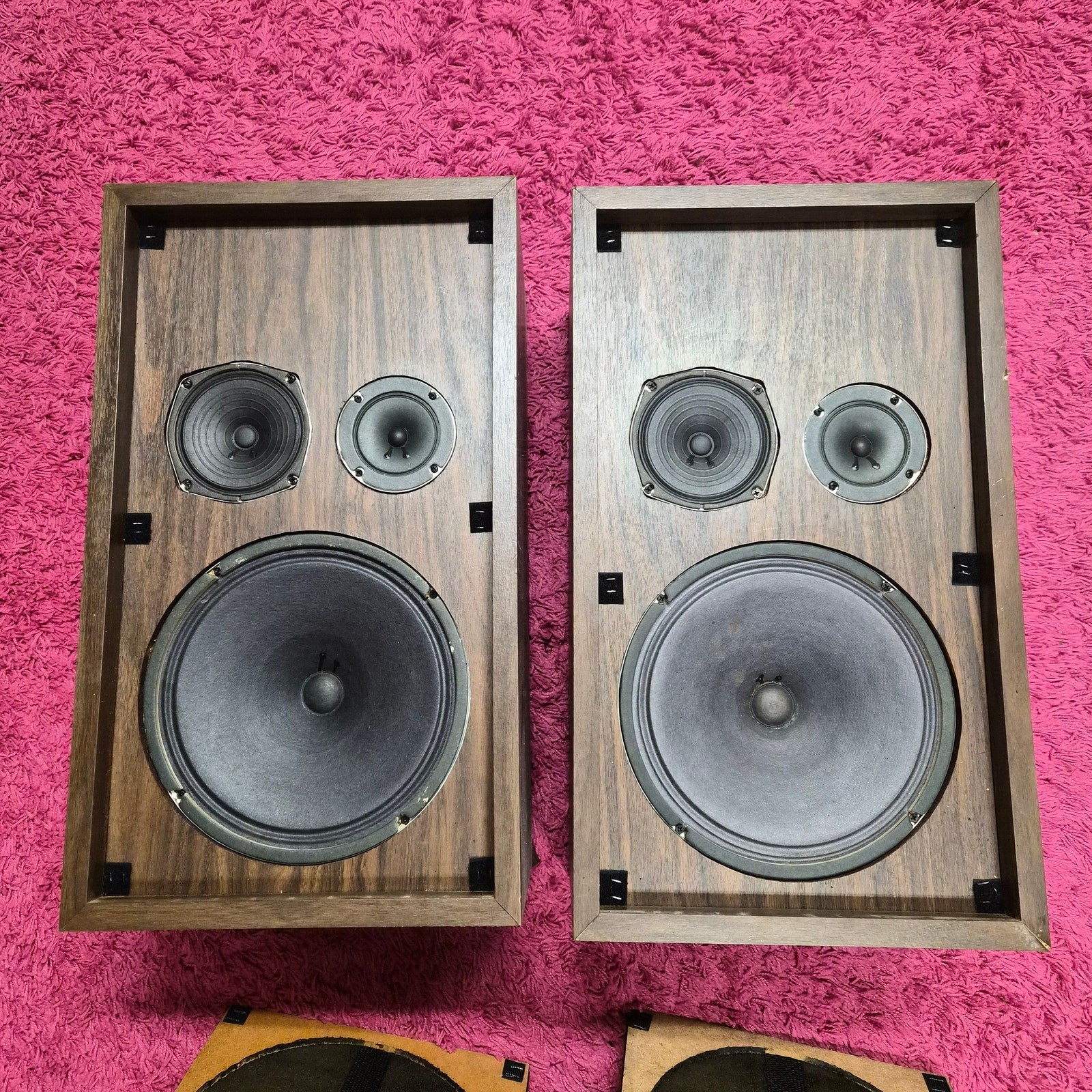 Vintage Verit Industries Hi Fi Speakers Model 1030 Tested 8 Ohm 25W 10″ Woofer