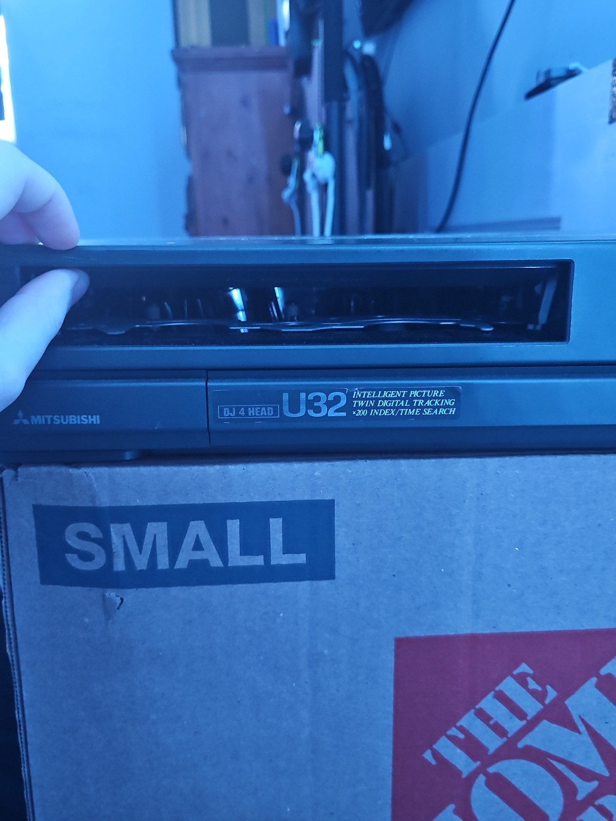 Mitsubishi Video Cassette Recorder HS-U32 (UNTESTED)