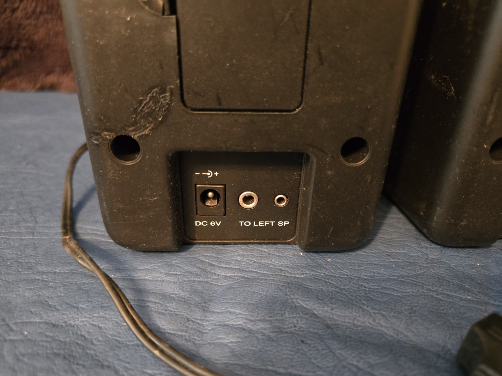 Two Small Recoton Speakers Untested