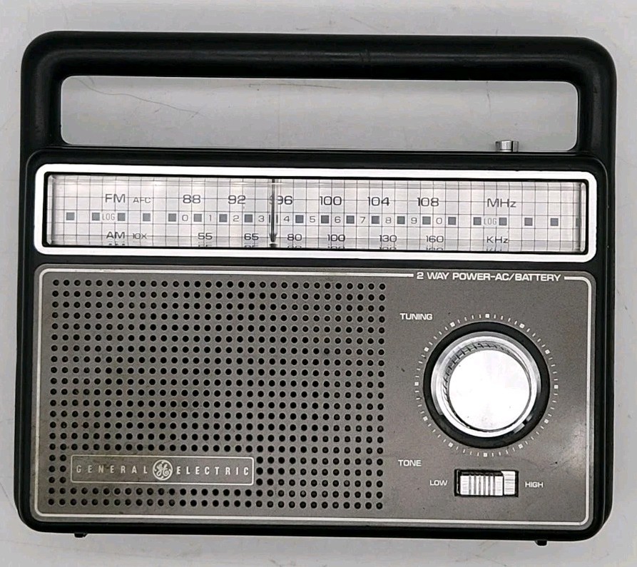 Portable Radio AM FM General Electric Solid State Two-Way Power 7-2825A Tested
