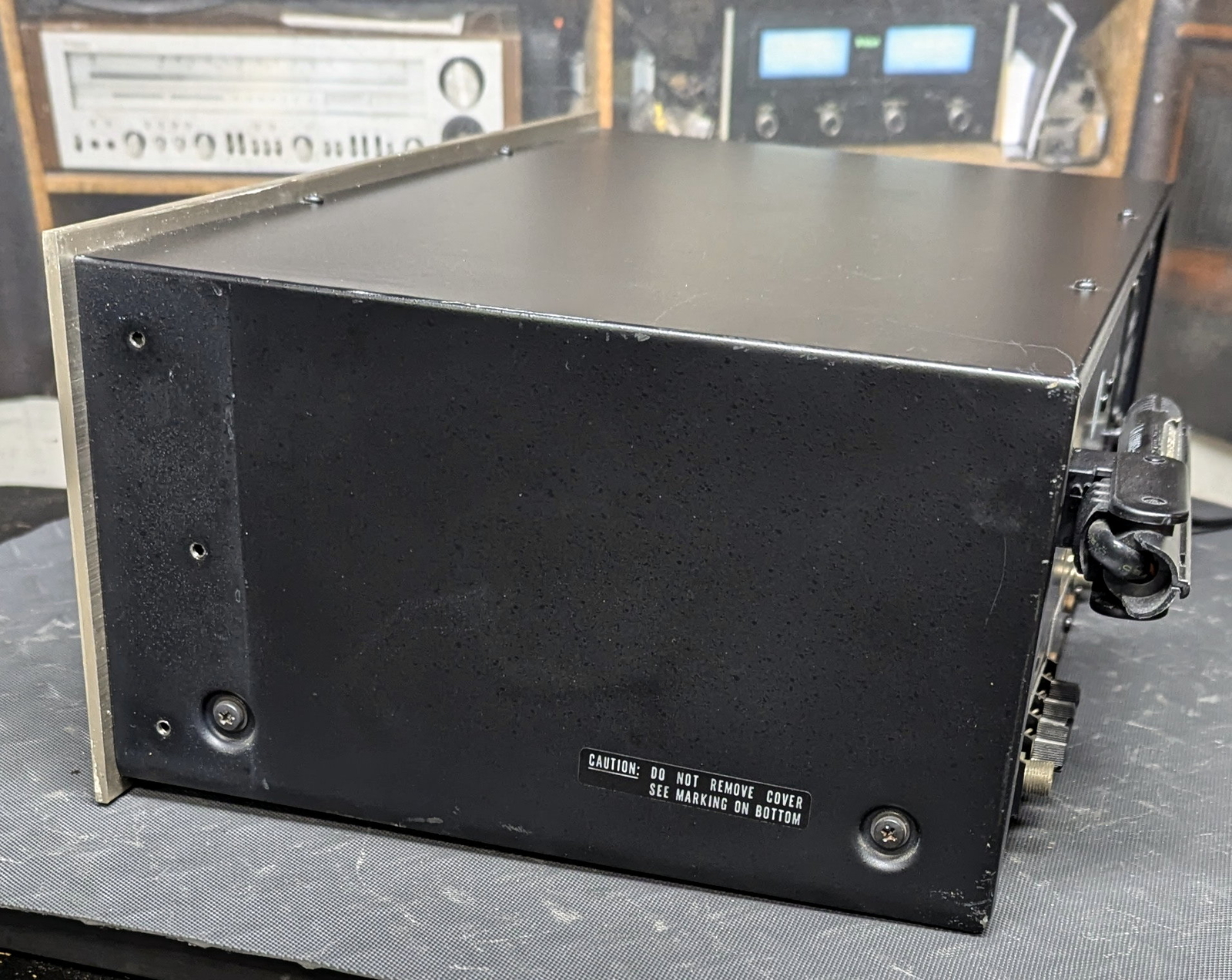 Marantz model 2120 tuner. Classic silver face model with gyro-touch tuning