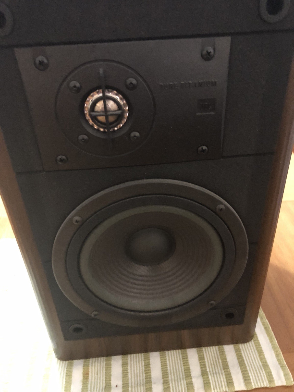 Vintage 1990s JBL Bookshelf Speakers Model LX22 Wood Grain Excellent Condition