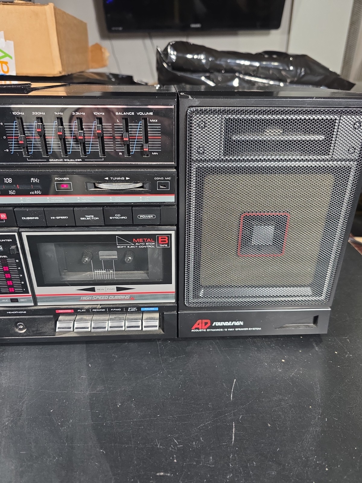 Vintage Soundesign Model 4949 AM/FM Radio Cassette Player Boombox No CD Player
