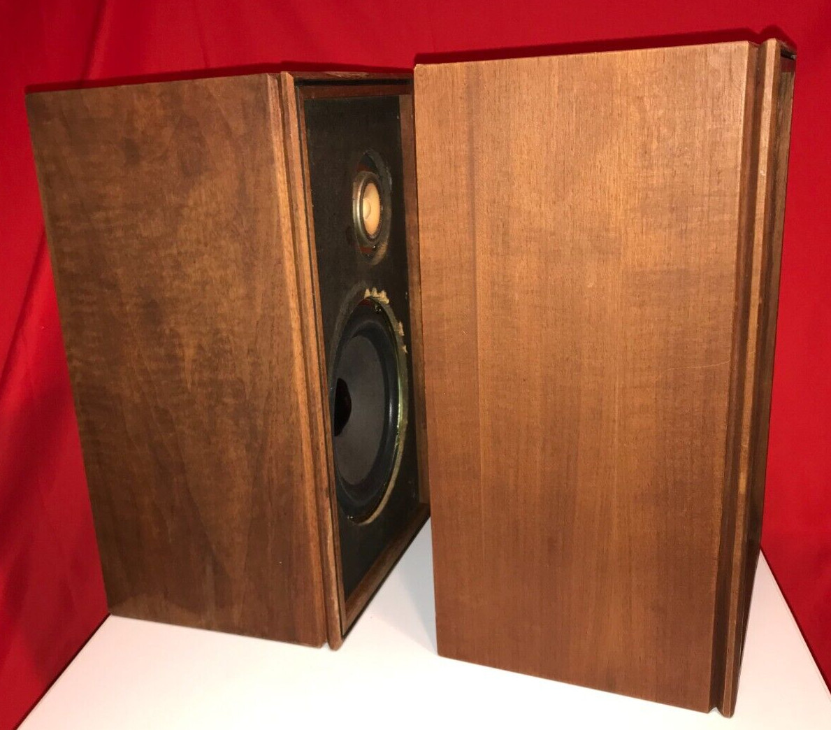 Vintage Pair Of Sony Speakers 2 Way 8″ Woofers Both Tested And Both Sound Great